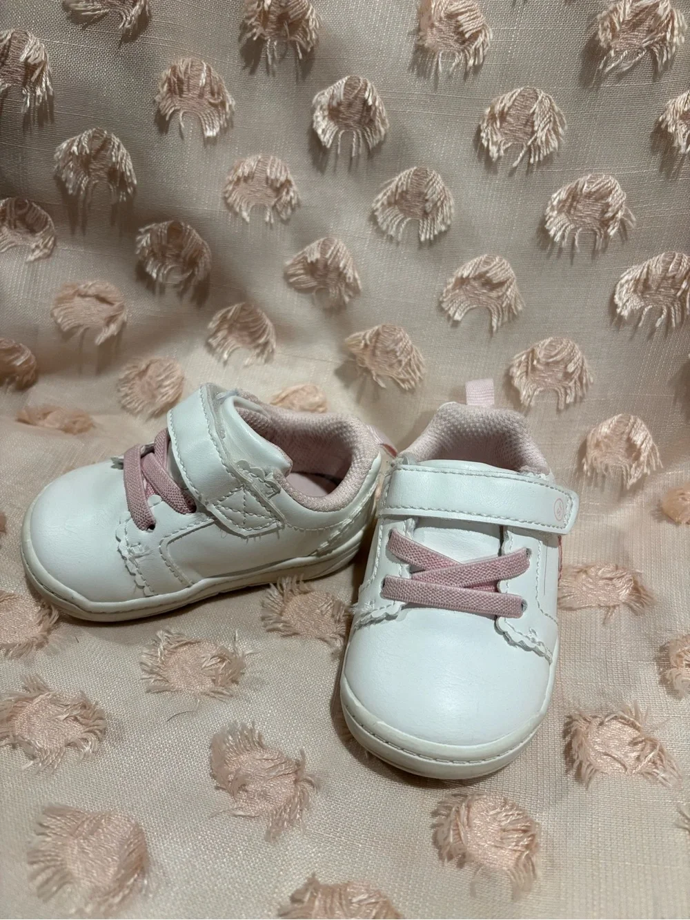 Munchkin by stride rite Kids White and Pink Casual Sneakers